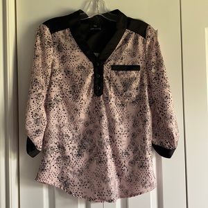 3/4 sleeve floral shirt